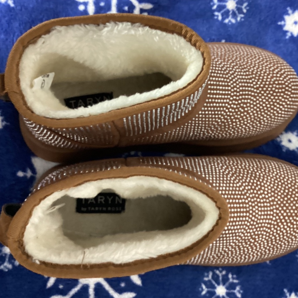 NEW W/O BOX TARYN by TARYN ROSE SZ 10 BROWN ANKLE BOOTS SILVER BEADS GLAMOUR - Picture 6 of 8